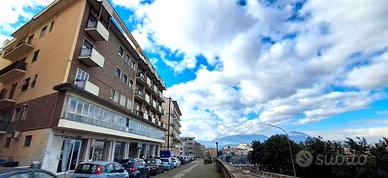 Via capilongo comodo appartamento