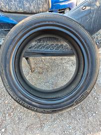 Gomme Momo 215/50R17 - 95 W