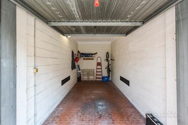 Box Garage via leini 43