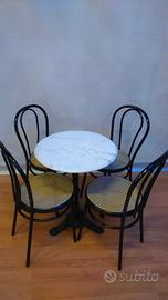 Set tavolo in marmo e 4 sedie bistrot mod. Thonet