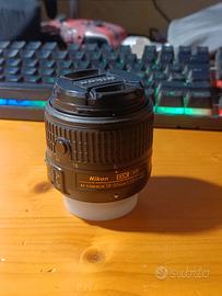 obiettivo nikon 18-55 mm AF-S DX f/3.5-5.6 G II VR