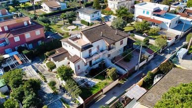 PORZIONE DI QUADRIFAMILIARE A TERRACINA