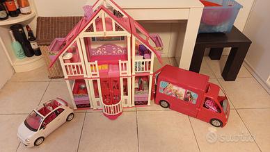 set di Barbie, casa, camper e auto