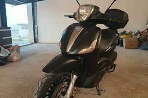 Scooter Piaggio Beverly 300 