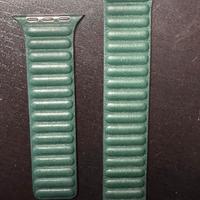 Apple Watch 7 Cinturino originale maglie in pelle