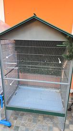 gabbia uccellini e pappagalli