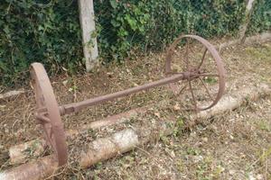 Ruote di ferro e asse