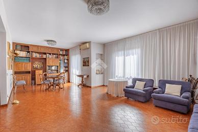 5 LOCALI A MILANO