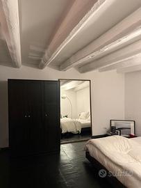 Armadio Rakkestad Ikea con 3 ante marrone-nero