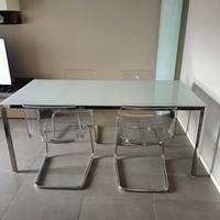 Tavolo di vetro con sedie 390 Euro