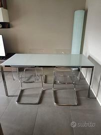 Tavolo di vetro con sedie 390 Euro