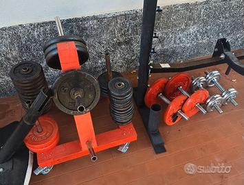 Bilanciere e vari pesi - omaggio 2 panche