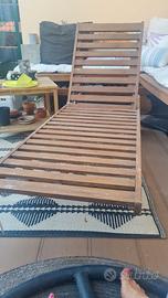 Lettino da giardino in legno