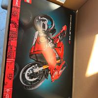 LEGO 42202 - Ducati Panigale -