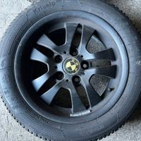 4 cerchi r16 BMW + gomme invernali