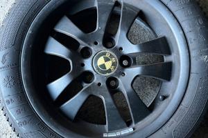 4 cerchi r16 BMW + gomme invernali