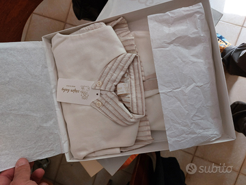 Stock di vestitini e copertina da neonato, nuovo