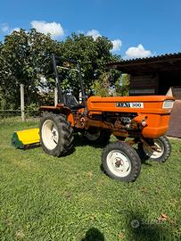 Trattore Fiat 300 libretto+accessori - revisionato