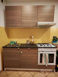 Cucina IKEA 180 cm usata 2,5 anni