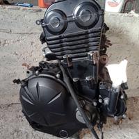 motore kawasaki er-6n