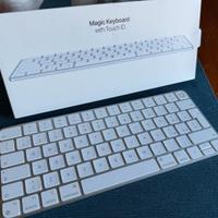 Apple Magic Keyboard con Touch ID