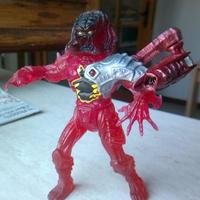 mostri robot giocattoli action figures supereroi