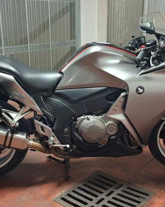 VFR1200F 