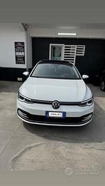 Volkswagen golf 8 2.0 150 cv