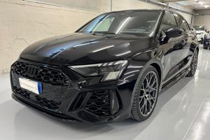 AUDI RS3 1- 300 RS3 SPB TFSI quattro S tronic