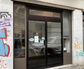 Locale Commerciale Torino [338092]