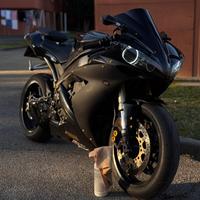 R1 2004
