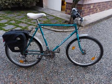 Bicicletta MTB/Touring BIANCHI Modello Adventure