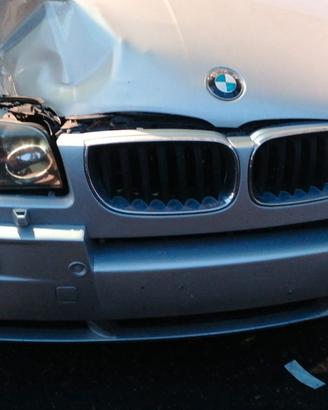 BMW X3 3.0I INCIDENTATA PER RICAMBI MOTORE M54