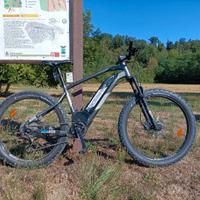 E-MTB Bicicletta Mountain Bike Elettrica