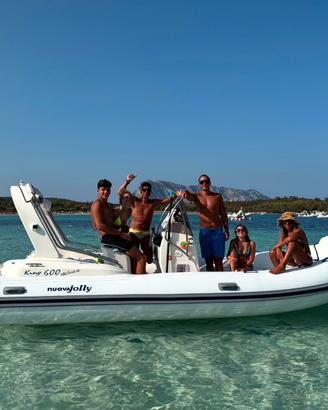 Noleggio Gommone 6  mt 115 HP con posto Puntaldia