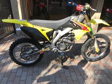 Suzuki Valenti RM-Z 250 - 2011