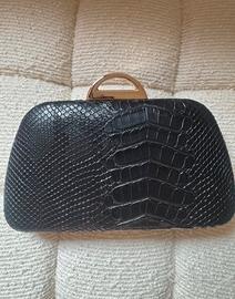 Pochette nera con simil pitone