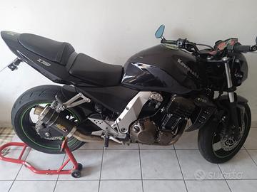 moto Kawasaki Z 750