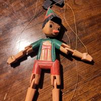 Marionetta in legno di Pinocchio 
