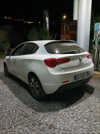 alfa romeo Giulietta 2011