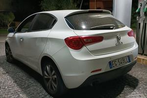 alfa romeo Giulietta 2011