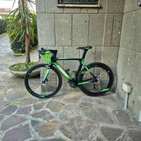 Bici da corsa Giant propel advanced pro disc 