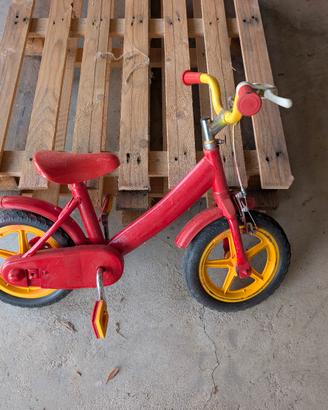 Bicicletta per bambino a pedali