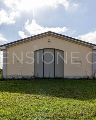Immobile di 160 m² a Cavezzo