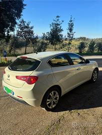 Alfa romeo Giulietta 1.6 JTD-2 105 CV Distinctive-