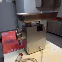 Tritacarne professionale 380 Volt