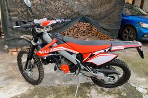 moto VILLA WRE