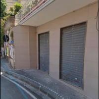 Negozio/deposito via tavani