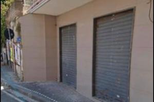 Negozio/deposito via tavani