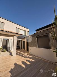 CASA SEMINDIPENDENTE A SUCCIVO